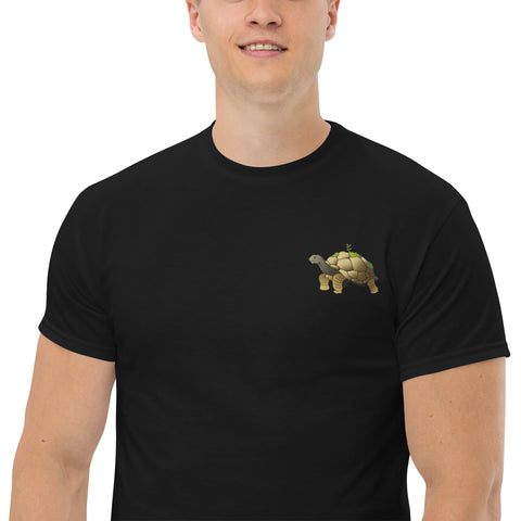 Schildegard gestickt auf Unisex T-Shirt schwarz